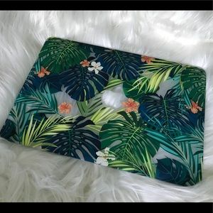 Palm leaf MacBook Air cover